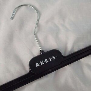 AKRIS Pant Hanger